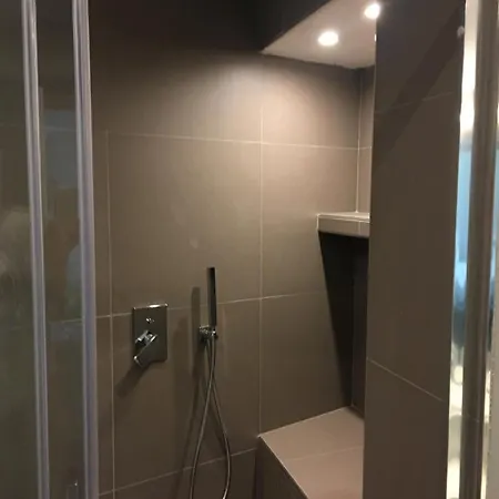 Apartament Casa Riva 25 Vista Garden Como